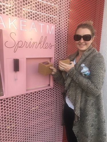 LA Cupcake ATM